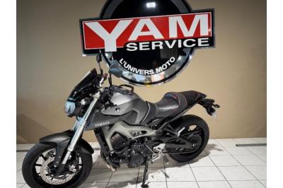 YAMAHA MT-09
