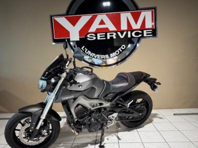 YAMAHA MT-09