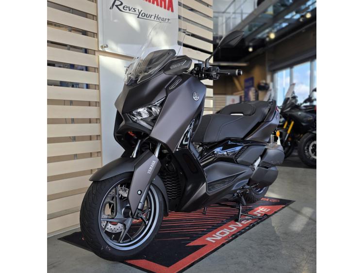 YAMAHA XMAX 300 TECH MAX +