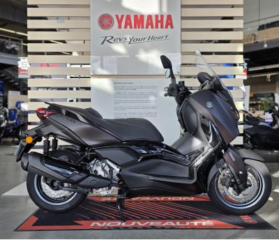 YAMAHA XMAX 300 TECH MAX +