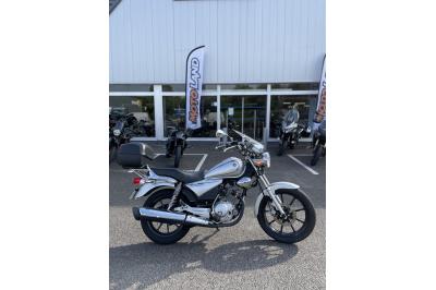 YAMAHA YBR 125 CUSTOM
