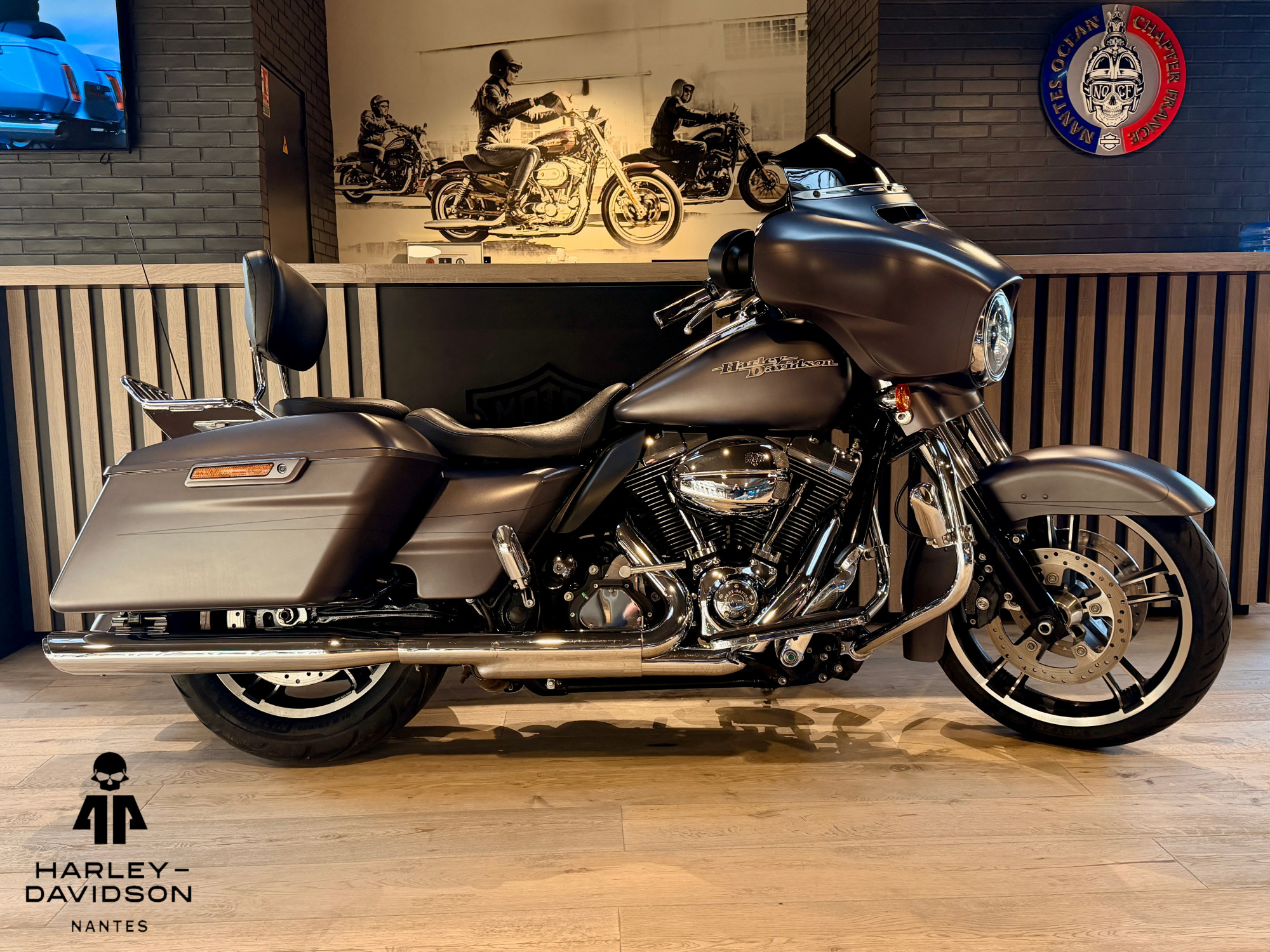 HARLEY-DAVIDSON TOURING STREET GLIDE 1690 SPECIAL