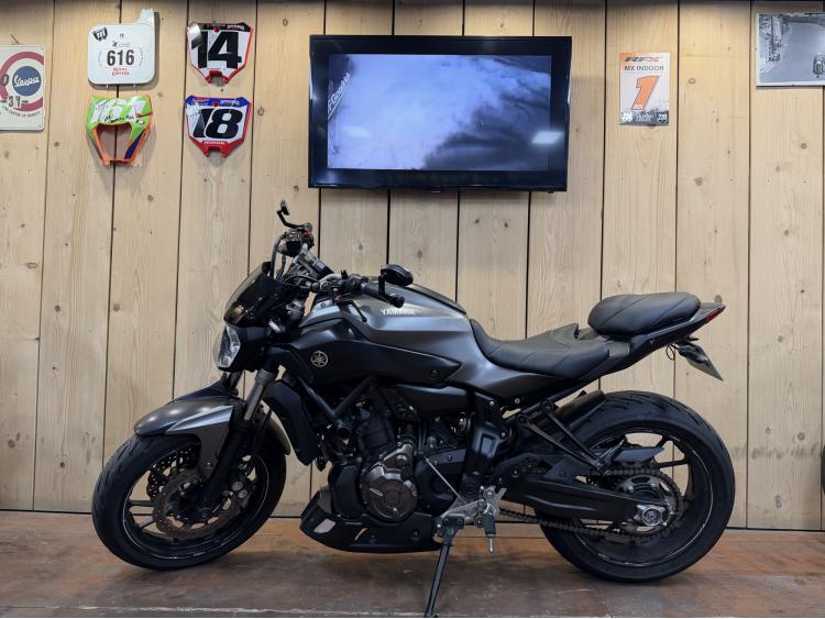 YAMAHA MT-07 (47.5CV) / 22601 KM / GARANTIE 12 MOIS 