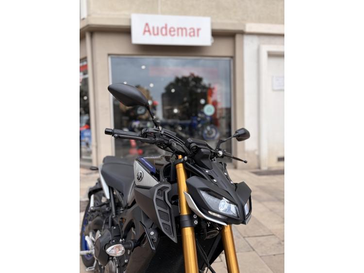 YAMAHA MT-09 SP