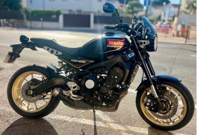 YAMAHA XSR 900