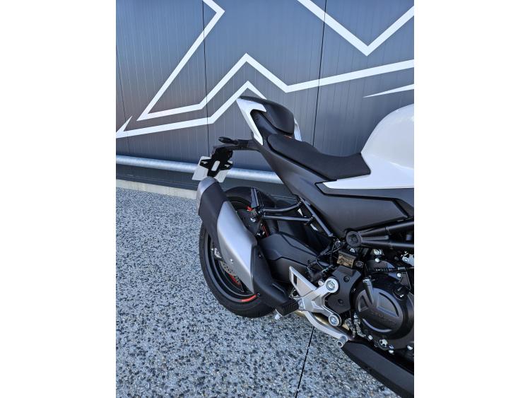 CF MOTO 450NK Dispo Noir ou Blanc 