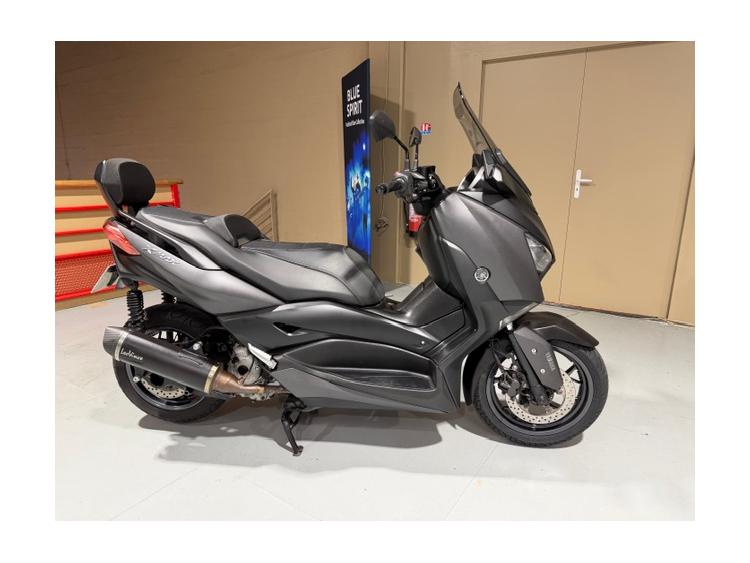 YAMAHA XMAX 300