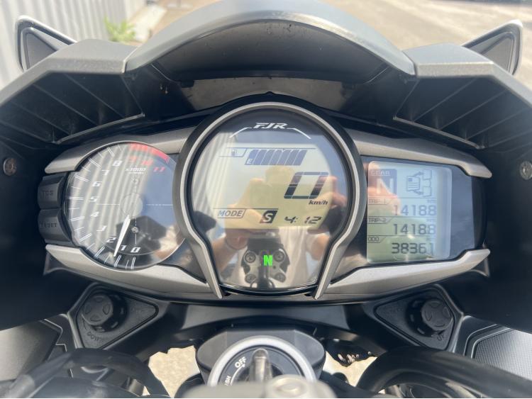 YAMAHA FJR 1300 AE (A PARTIR DE 149€/MOIS)