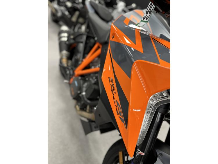 KTM 1290 SUPER DUKE GT