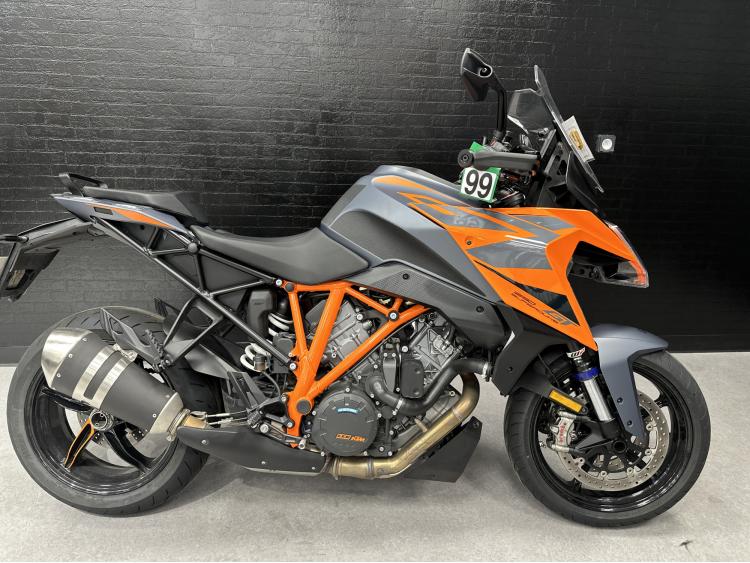 KTM 1290 SUPER DUKE GT