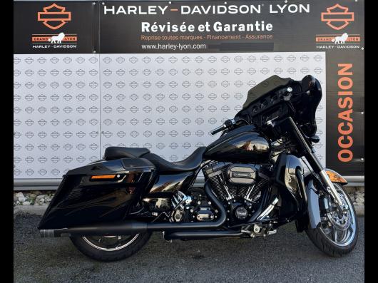 HARLEY-DAVIDSON TOURING STREET GLIDE 1800 CVO