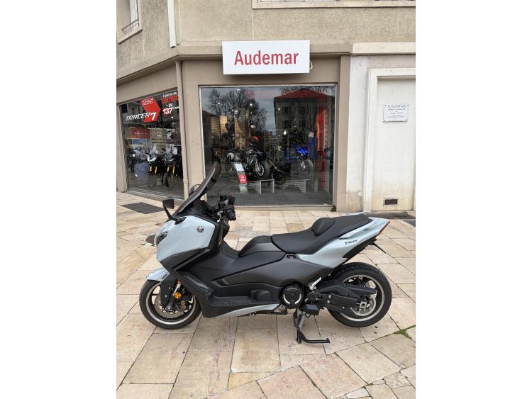 YAMAHA XP T-MAX 560 TECH MAX