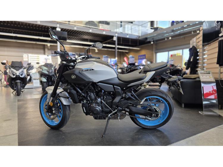 YAMAHA MT-07 A2 /!\ PROMO SUR VEHICULES NEUFS JUSQU'A -1000€ /!\