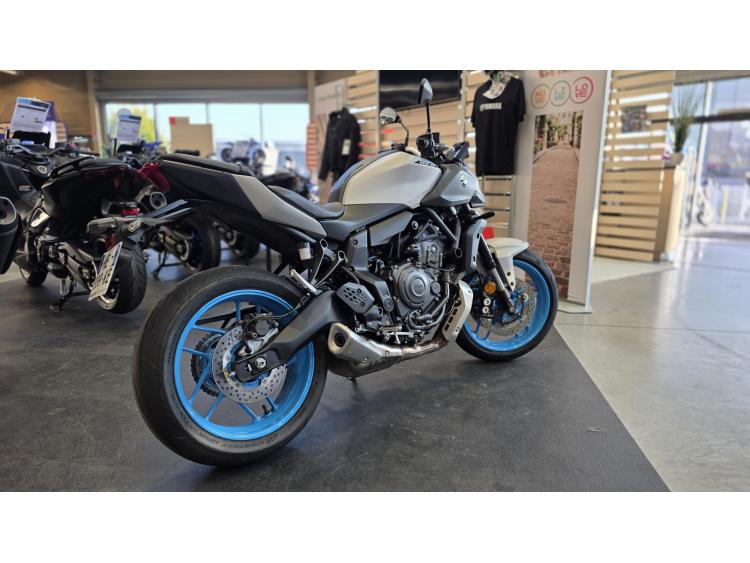 YAMAHA MT-07 A2 /!\ PROMO SUR VEHICULES NEUFS JUSQU'A -1000€ /!\