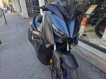 YAMAHA XMAX 125