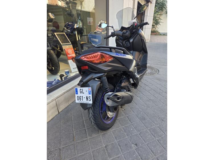 YAMAHA XMAX 125