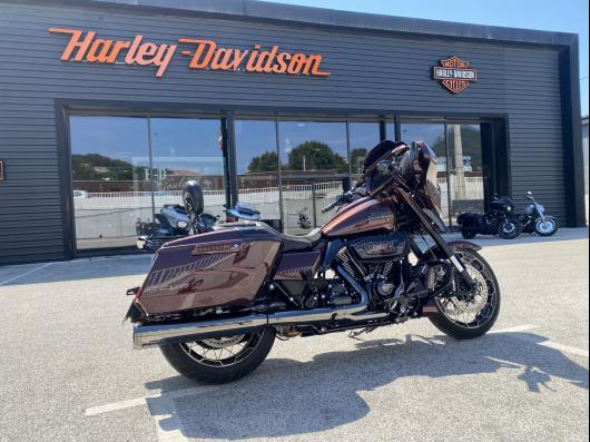 HARLEY-DAVIDSON TOURING STREET GLIDE 1923 CVO 
