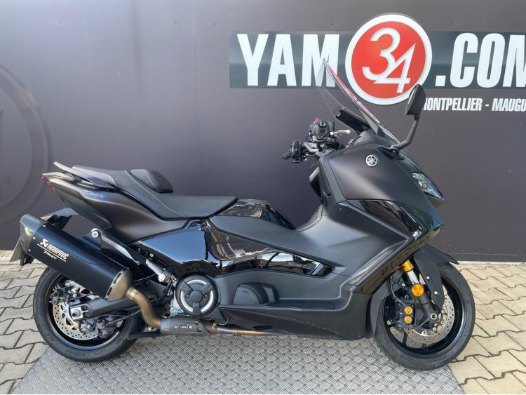 YAMAHA XP T-MAX 560 TECH MAX AKRAPOVIC