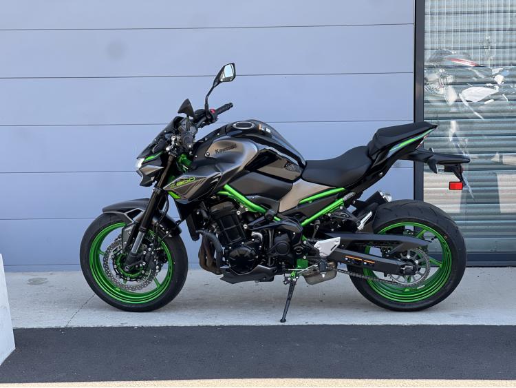 KAWASAKI Z 900