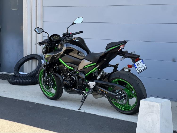 KAWASAKI Z 900