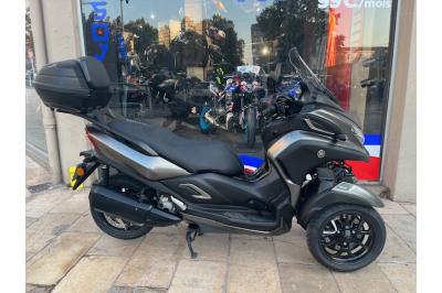 YAMAHA TRICITY 300