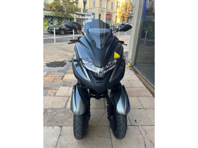YAMAHA TRICITY 300