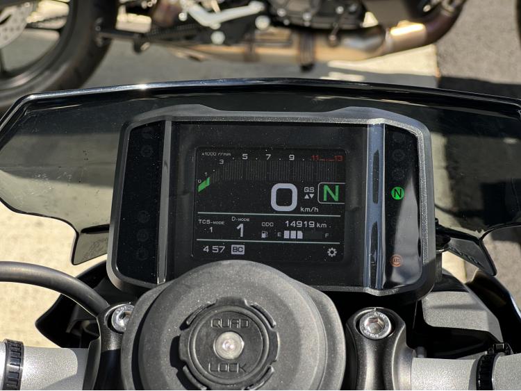 YAMAHA MT-09