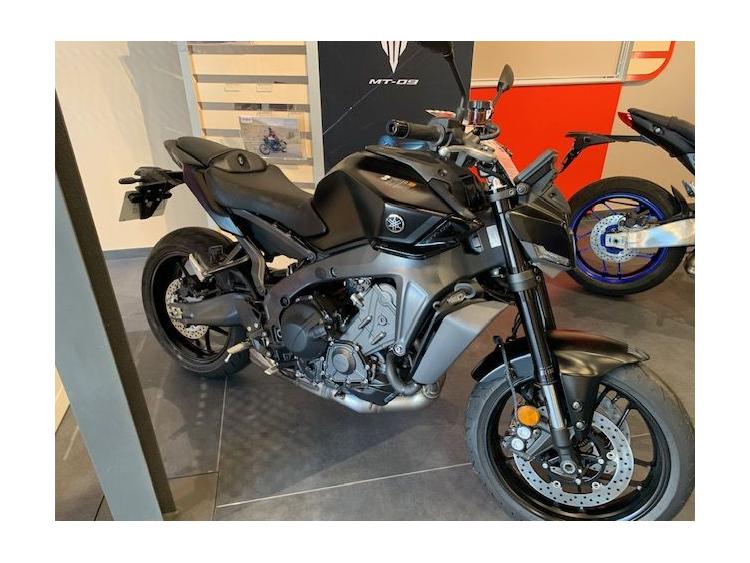 YAMAHA MT-09