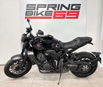 HONDA CB 1000 R