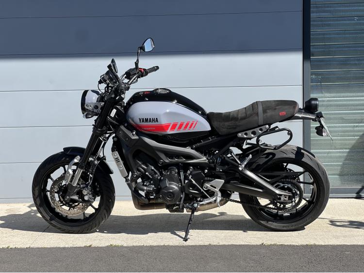 YAMAHA XSR 900 ABARTH