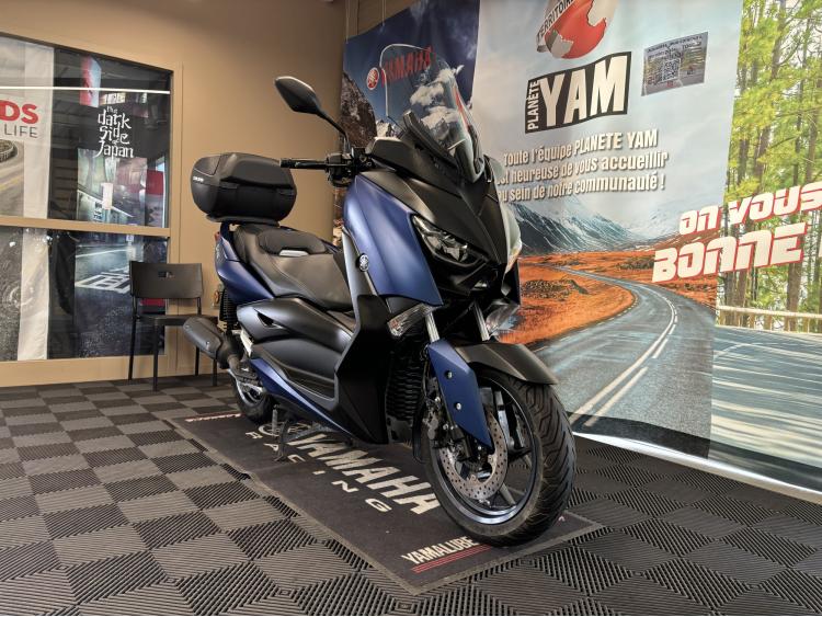 YAMAHA X-MAX 125