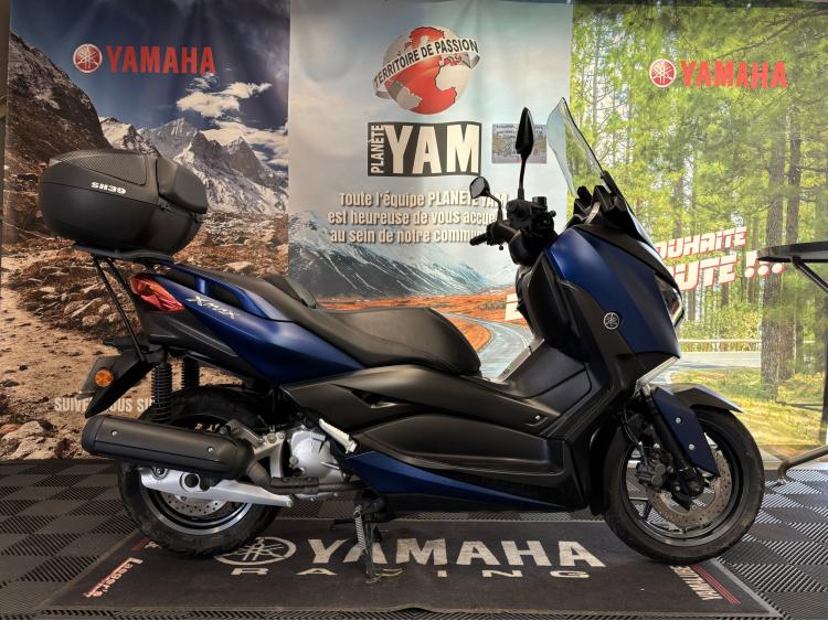 YAMAHA X-MAX 125