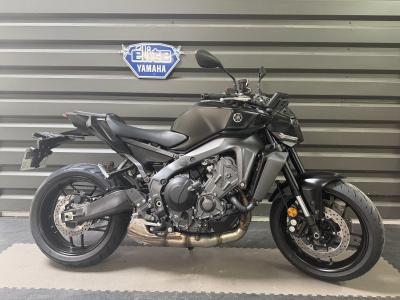 YAMAHA MT-09