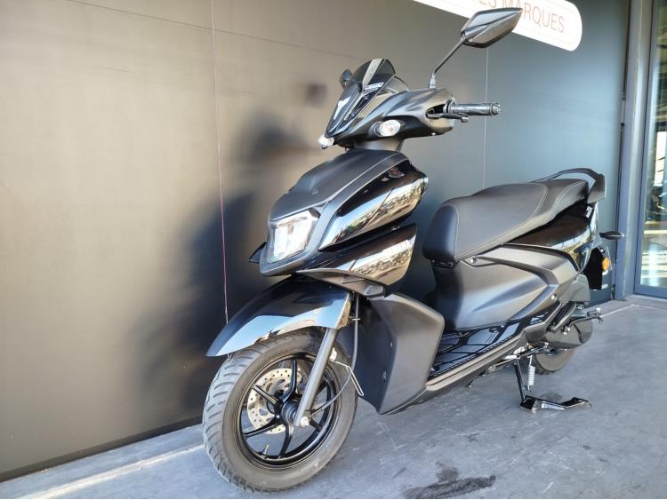 YAMAHA RayZR 125