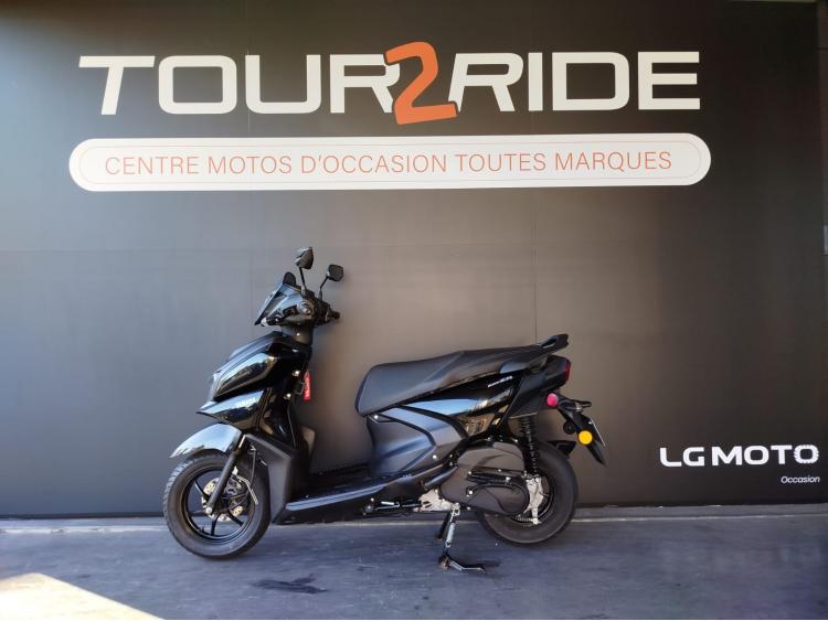 YAMAHA RayZR 125