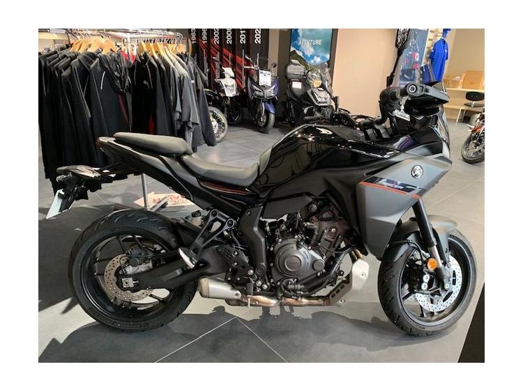YAMAHA TRACER 7