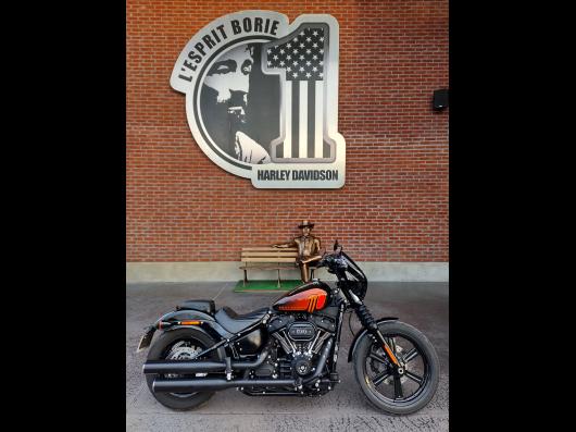 HARLEY-DAVIDSON SOFTAIL STREET BOB 1868