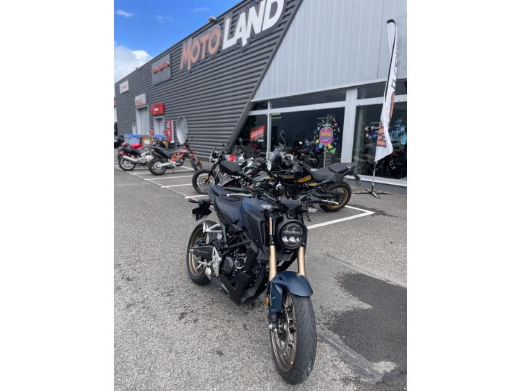 HONDA CB 125 R