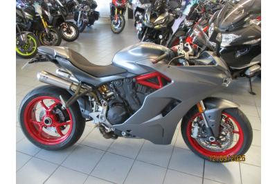 DUCATI 939 SS