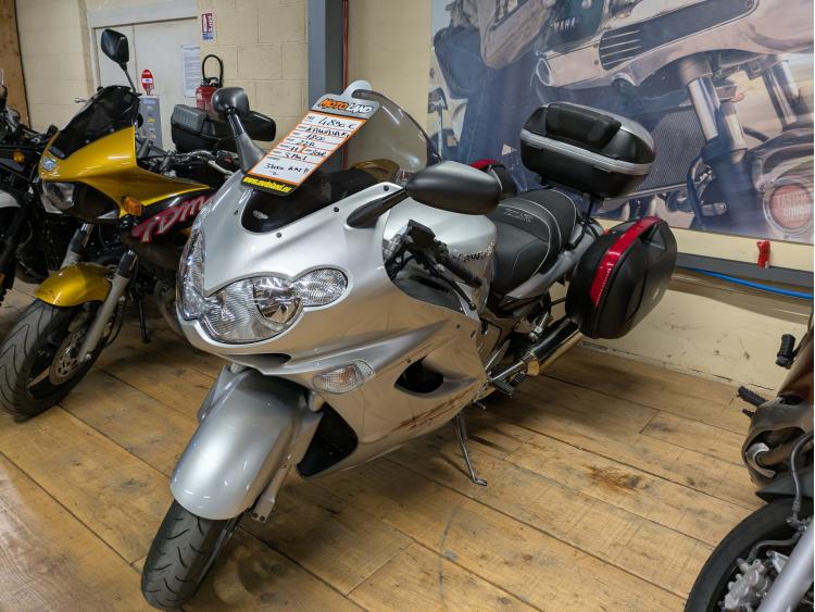 KAWASAKI ZZR 1200
