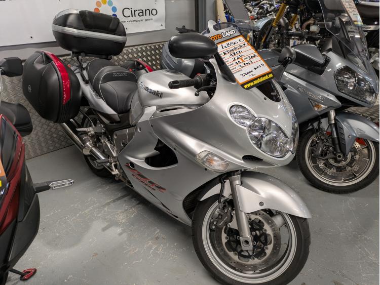 KAWASAKI ZZR 1200
