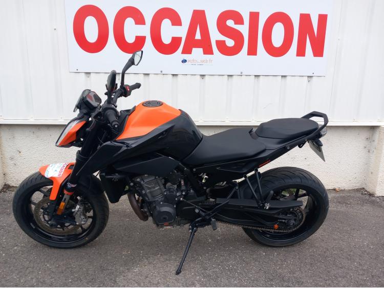 KTM 890 DUKE