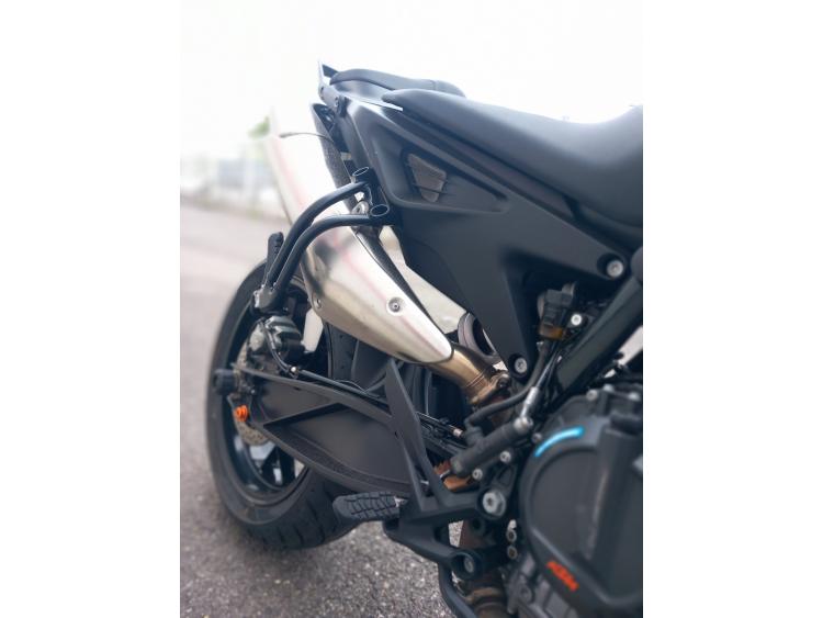 KTM 890 DUKE