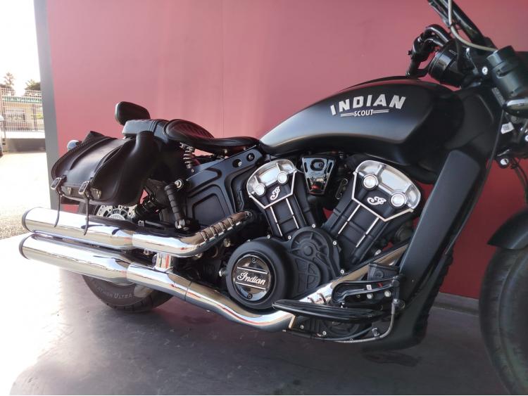 INDIAN SCOUT BOBBER 1133 BLACK SMOKE