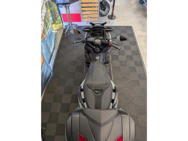 YAMAHA XMAX 125 TECH MAX GARANTIE JUILLET 2030 