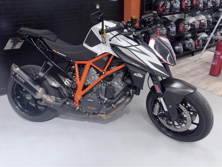 KTM 1290 SUPER DUKE R