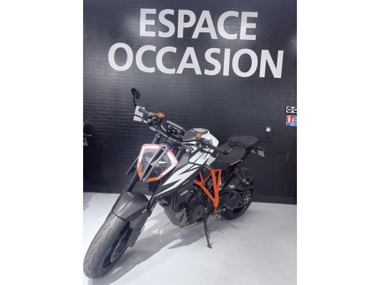 KTM 1290 SUPER DUKE R