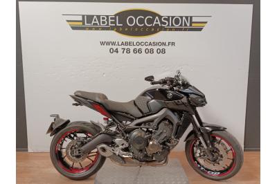 YAMAHA MT 09