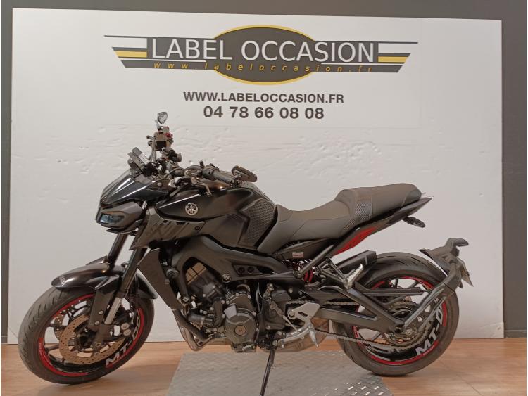 YAMAHA MT 09