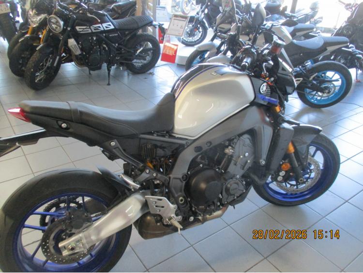 YAMAHA MT-09 SP